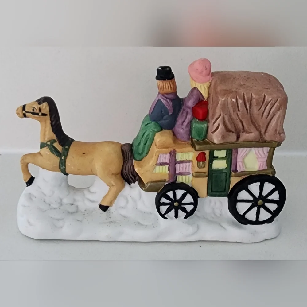 Lemax Hand-painted Porcelain Horse Drawn Cart w/Couple Christmas‎ Village